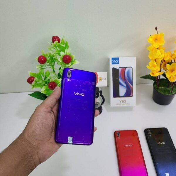 Vivo Y93.....6/128 GB.....5500 TK